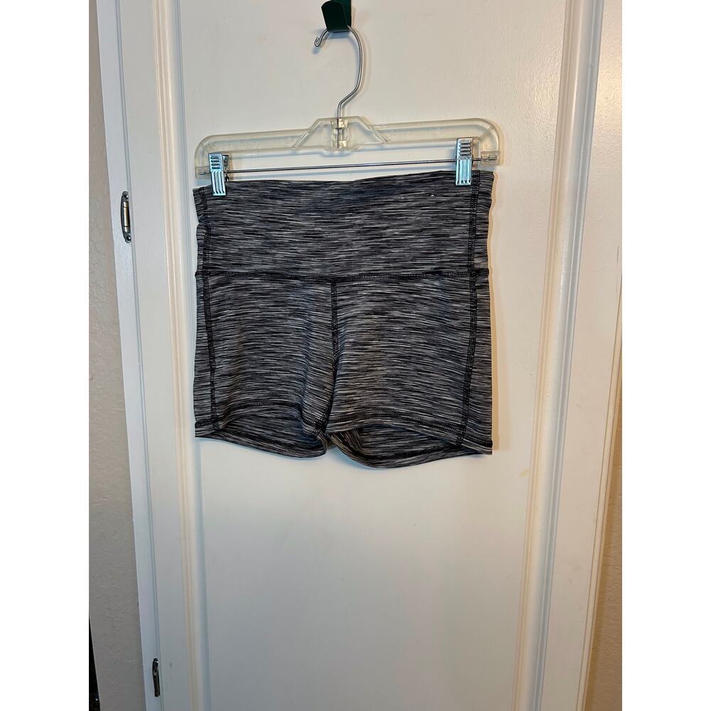 Xersion grey/black short activewear exercise shorts